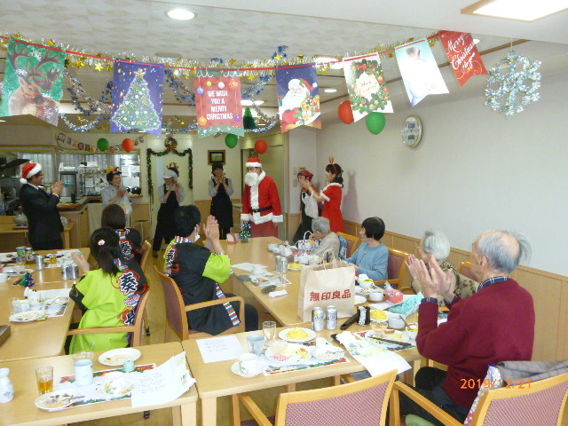 山手クリスマス会2019-4