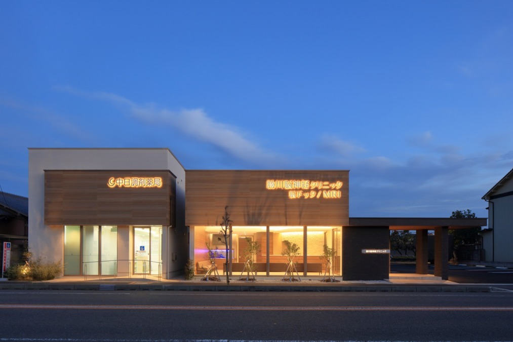 勝川脳神経クリニックと中日調剤薬局勝川新町店