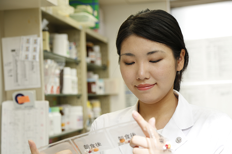 System　より正確、迅速な調剤のために