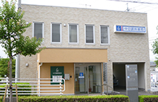 8.中日調剤薬局 桃花台店