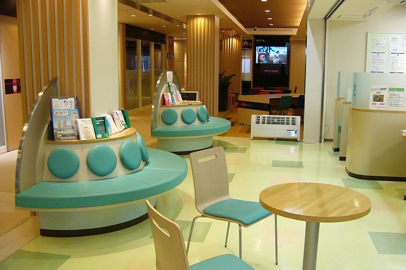 9.中日調剤薬局 黒川店