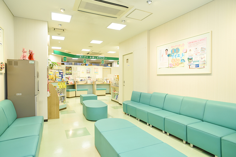 17.中日調剤薬局 八事日赤前店